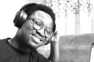 Oyewale Oyelami is the best logo designer in Nigeria. No 1 of the top 10 best logo designers in Nigeria.